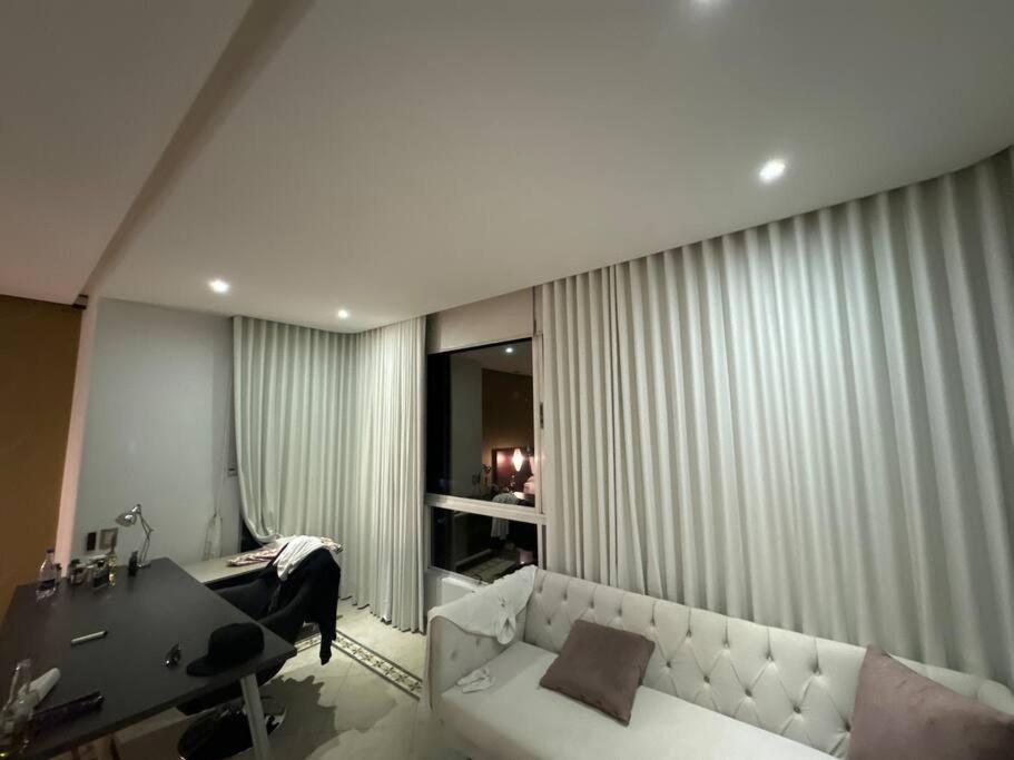 Luxurytravelhome Millionaires *